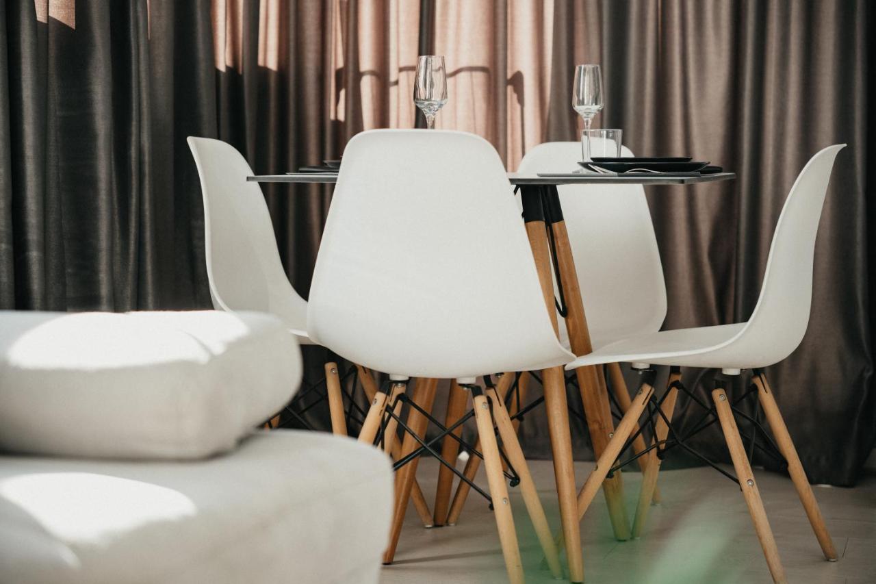 Apartamento Train Station Modern App - The Nest Tirana